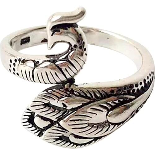 Adjustable Knitting Loop Crochet Loop Knitting Ring Adjust Finger Wear Thimble Yarn Guides Knitted Ring Knitting Accessories