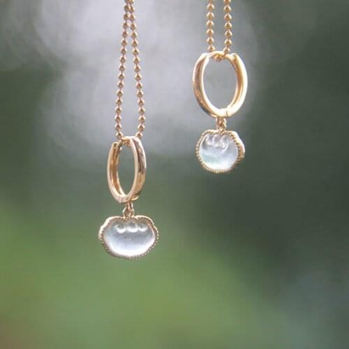 Designers unique creative silver inlaid natural ice egg noodle chalcedony earrings, exquisite and elegant ladies jewelry