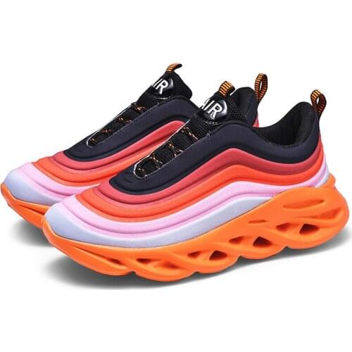 2021 Mens Casual Shoes Sneakers Durable Outsole Light Weight Bbreathable Soft-Soled Gradient Rainbow Sports Running Shoes
