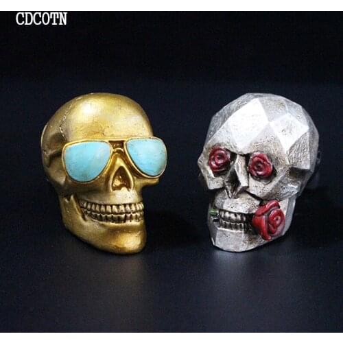 2Pcs/Set Creative Car Air Freshener Resin Skull Auto Air Conditioning Air Outlet Fragrance Clip Car Perfume Ornament Decoration