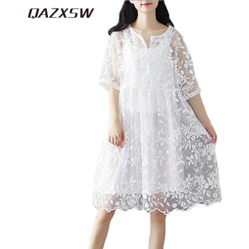QAZXSW Women Summer Lace Dress 2019 New Women Embroidery A-Line Dresses Vestido V-Neck Party Dress Feminino Lady Dresses YX184