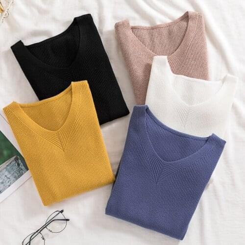 V-neck knitted bottoming shirt womens warm autumn and winter 2021 new Korean fashion soft waxy slim stretch pullover sweater