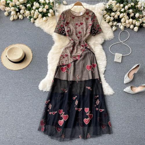 2021 New Summer Women O-Neck Short Sleeve Slim Long Dress High Quality Fashion Love Embroidery Mesh Runway Dress