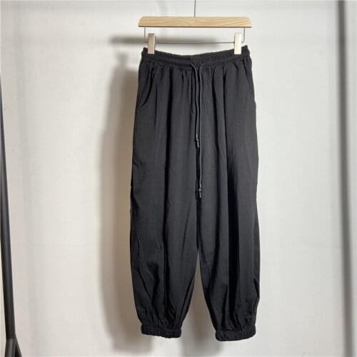 2021 summer trendy mens tether elastic waist legged Harlan pants dark wind pleated lantern design thin Capri Pants