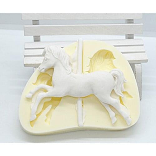 Trojan Horse Silicone Mold Kitchen Resin Baking Tools 3D Pastry Cake Fondant Moulds Horse Dessert Chocolate Decoration M123