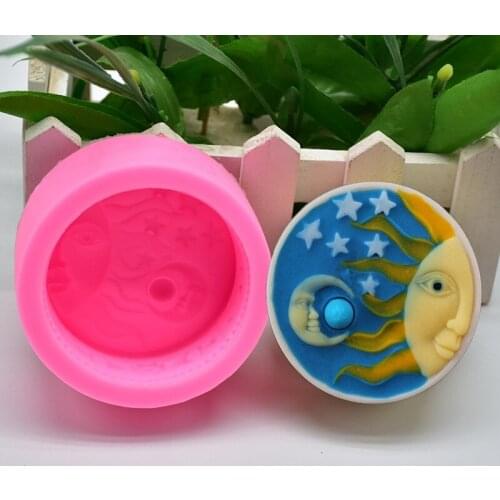 1PC DIY Moon Design Love Silicone Bee Wax Candle Molds Soap Molds Love Sun Design Paraffin Wax Molds for Candle Making