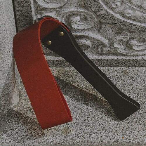 New Whip Bdsm Spanking Flogger Genuine Leather Archaize wooden Handle Sex Bondage Flogger Flirting Sex Toys for Woman Adult Game