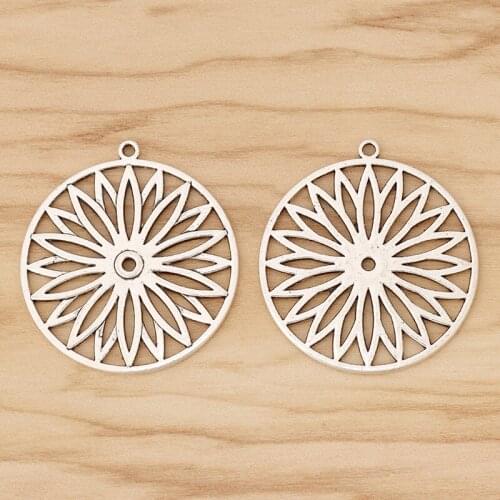 10 Pieces Tibetan Silver Large Filigree Flower Circle Round Charms Pendants for Jewellery Making Accessories 34x34mm