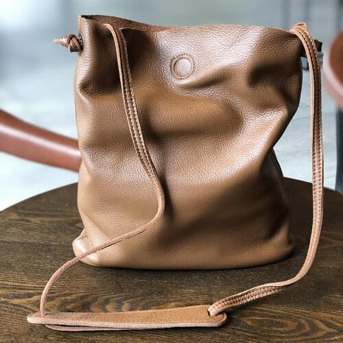 Retro fashion simple natural real cowhide ladies soft cowhide bucket bag casual everyday weekend one-shoulder messenger bag