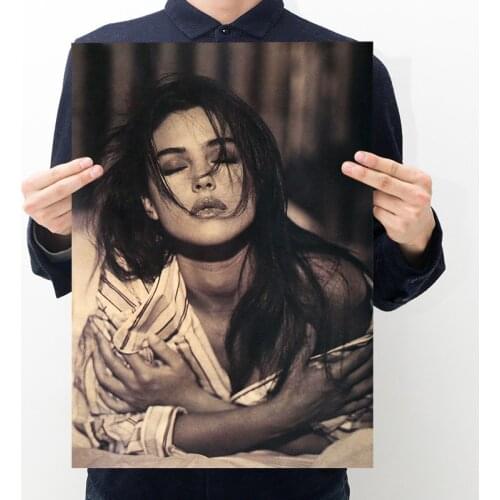 Monica Bellucci A/Italy sexy actress/movie star/kraft paper/bar poster/Retro Poster/decorative painting 51x35.5cm