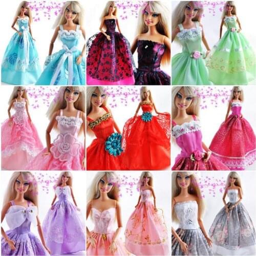 30 items =10 dress +10 hangers +10 pairs shoes / Wholesale evening party gown clothes accessories clothing For Kurhn Barbie Doll