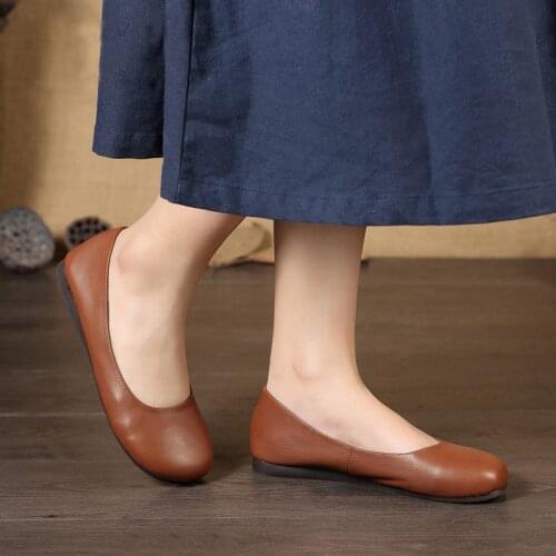Genuine Cow Leather Women Shallow Flat Shoes Comfortable Breathable Round Toe slip on Leisure Pregnant woman Flats shoes