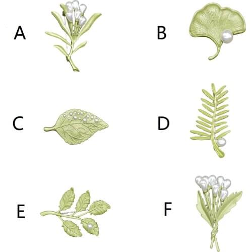 Metal Leaf Ginkgo Brooch Pins Elegant Fashion Scarf Buckle for Women Girls Anniversary Mothers Day Suit Decoration