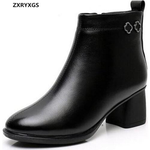 2020 New Fashion Top Cowhide Autumn Winter Boots Classic Fashion Leather Boots Plus Size Temperament Martin Boots Womens Boots