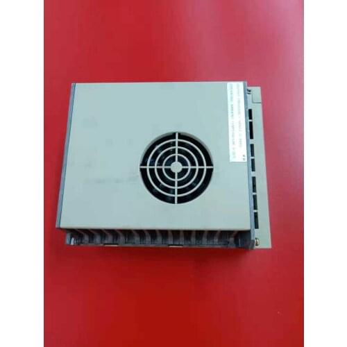 SGDM-10ADA-V SERVO DRIVER , used one , 90% appearance new , test goods , free shipping