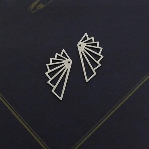 Making Jewelry Findings Fan Stainless Steel Bead Metal Pendant Cut Titanium Steel Triangle Charm For DIY Necklace Earrings