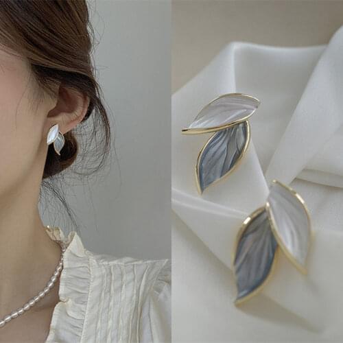 New Korean New Arrival Metal Trendy Summer Fresh Lovely Sweet Grey Leaf Dangle Earrings For Women Fashion Jewelry