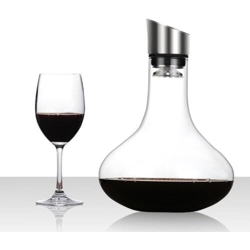 Lead-free Crystal Glass Wine Decanter with Aerator Red Wine Dispenser 56 oz Home Entertaining Drinkware Wine Breather Carafe