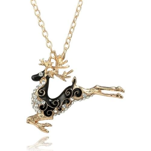 2018 New Fashion Christmas Elk Necklace Personality Diamond Drop Oil Animal Running Giraffe Necklace