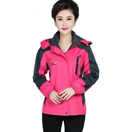 2020 Spring Autumn New Women Jacket Middle-aged Long Sleeve Sports Coat Hooded Windbreak Female Zipper Jacket Plus Size 4XL R958