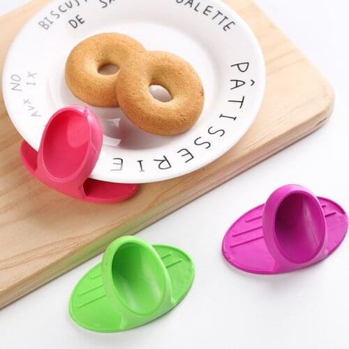 2PCs Cute Silicone Heat Resistant Gloves Clips Insulation Non Stick Anti-slip Pot Bowel Holder Clip Cooking Baking Oven Mitts