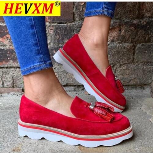 Womens Shoes Slip On Light Loafers 2020 Platform Casual Female Autumn Footwear Tassle Ladies Flat Sneakers Lazy Shoes Zapatos