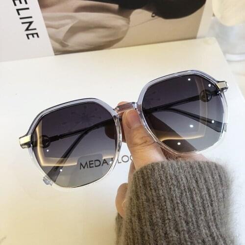 TR90 Personalized Anti Ultraviolet Polarizing Sunglasses Women Fashion Gradient Glasses Retro Sunshade Eyewear UV400 Goggle