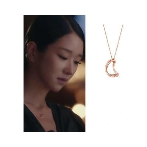 Seo Yea Ji same fashion new moon shaped clavicle chain Korean ресницы piercing man high quality Earrings