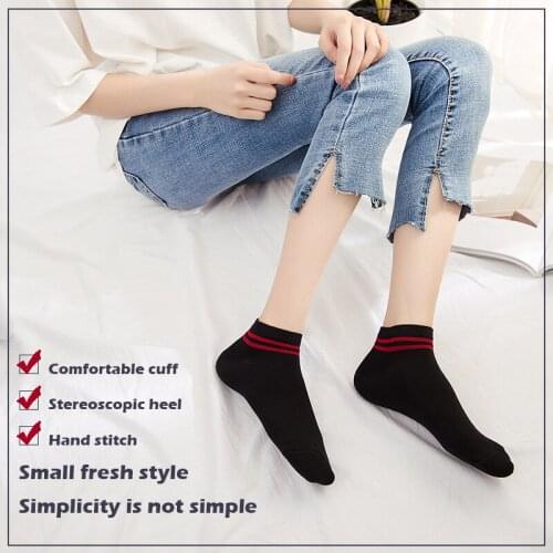 Women Stripes Cotton Socks Spring and Summer Classic School Hip hop Skate Short Harajuku Sports Black White Cheap Sock Girls Sox