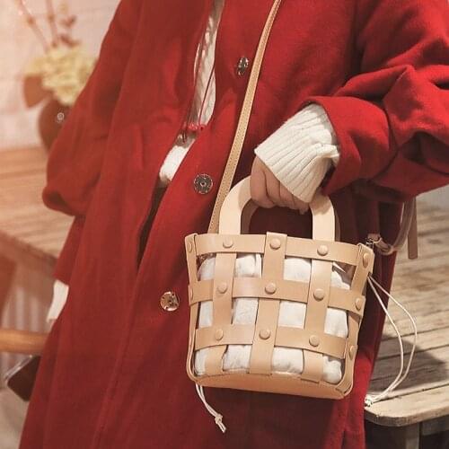 Pretty Artist Style Hollow Out Crossbody Bags for Girls New Shoulder Bag Genuine Leather Women Handbags Quality Messenger Bags