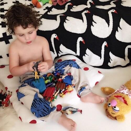 2016 New INS Hot Sales Brand 100% Cotton Swan Blankets For Bedding Child Kids Knitted Baby Swaddling