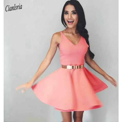 Pink V-Neck Sleeveless Short Cocktail Dresses With Sashes Spaghetti Strap Simple Satin Mini Prom Party Homecoming Dress