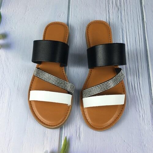 2021 Summer New Slippers Women Flat Sandals With Rhinestones Outdoor Womens Shoes Beach Comfortable Plus Size 41