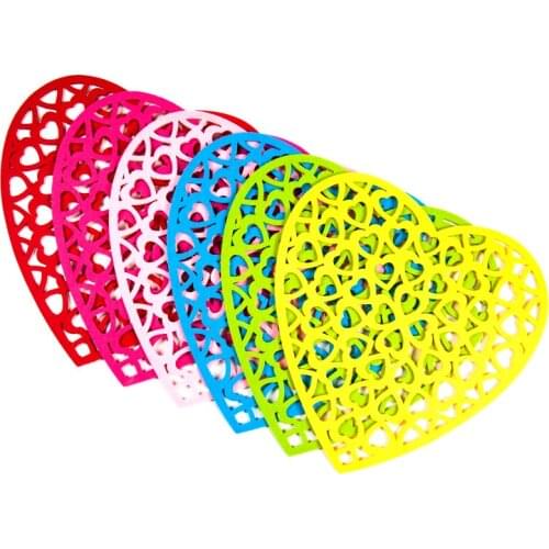 Pretty 32cm Pre-cut Love Heart Nonwoven Felt DIY Home Kindergarten Classroom Decoration Background Decoration