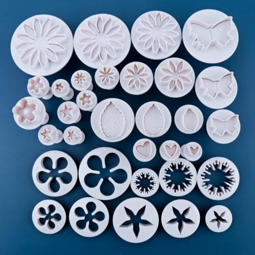 33 Piece Fondant Cake Baking Tool Set Multiple Shapes Plastic Spring Cookie Biscuit Mold Kits Clay Embossing Mould Accessories