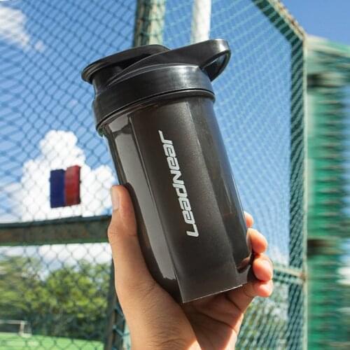 500ml Portable Plastic Sports Shaker Bottle Outdoor Fitness Gym Whey Protein Powder Mixing Drinking Bottle With Stirring Ball