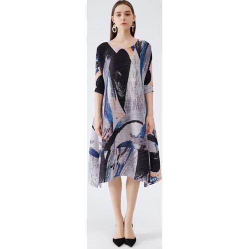 2021 Spring New Printed Round Neck Pleated Design Taste Half Sleeves Loose Large Swing Dress Commuting Fashion Retro Casual