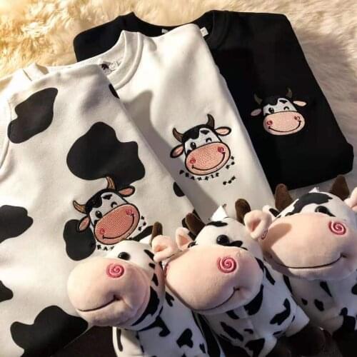 Cute Cow Embroidered Sweatshirt Women Streetwear Korean Vintage Casual Loose O-neck Top Harajuku Kawaii Long Sleeve Sweatshirt