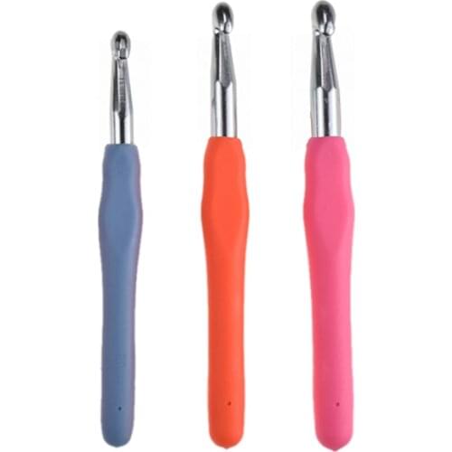 New Big Size Crochet Hooks Soft Grip Handle 8.0-10.0mm Crochet Needles Yarn Weave Yarn Knittin For Women Carpet Tools CH099