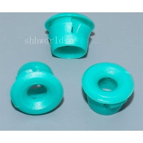 Shhworldsea car plastic fastener for BMW SIDE SILL SKIRT MOULDING GROMMET CLIPS ROCKER PANEL TRIM E30 E32 E36 E46 51711932996