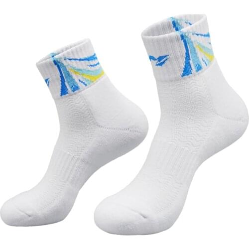 Women Sports Socks Terry Cushion Pad Mid Cut Cotton Performance Socks White for Running Tennis Badminton Volleyball