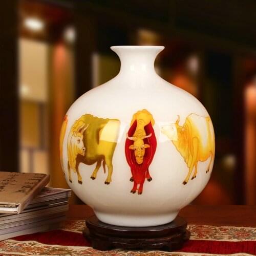 Jingdezhen Ceramic Vase High Grade Gold Straw White Five Ox Vase Modern Chinese Home Decoration