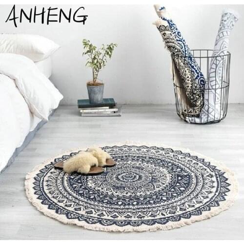 LISM Cotton Throws On The Sofa