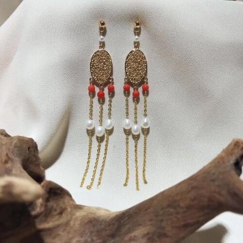 Handpicked White Round Freshwater Pearls Drop-Earrings with round Corals,Tassels pearls women earrings for wedding decor Jewelry