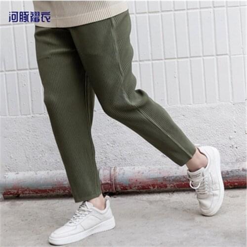 Rosbinna Men's Cropped Trousers