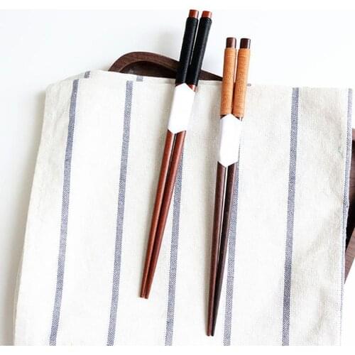 1 Pair Japanese Travel Portable Reusable Non-slip Wooden Chopsticks Tableware