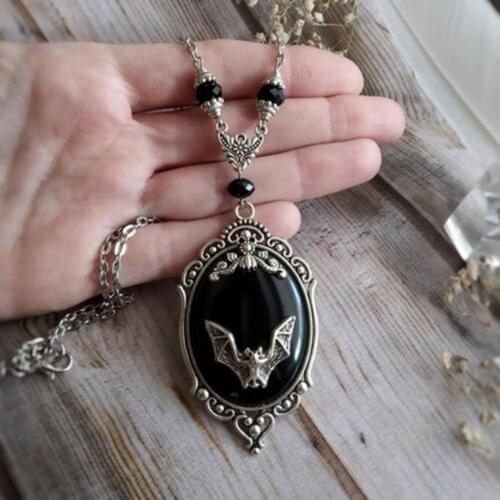 Unisex Bat Beads Faux Pendant Necklace Finger Ring Earrings Jewelry Personalized Animal Bat Black Gem Necklace Jewelry