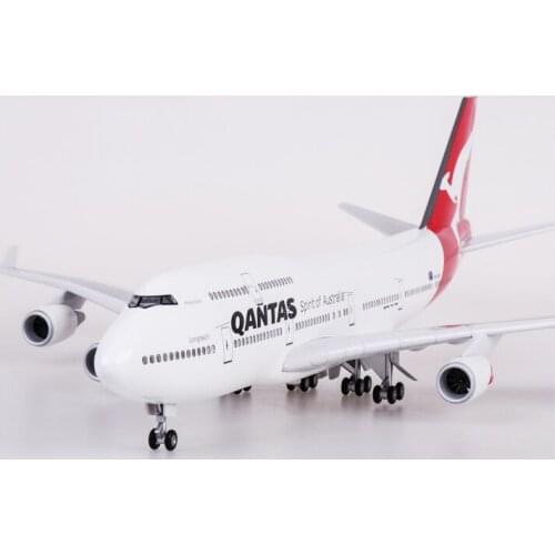 47CM aviation model 1/150 scale aircraft Boeing 747 B747 QANTAS airline model LED light can stand die cast resin aircraft model