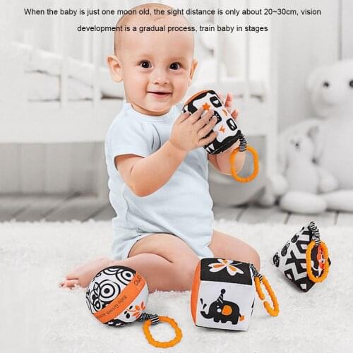 Baby Toys Set Black And White Stroller Toy With Bell Car Seat Baby Plush Rattles Rings Hanging Toy For 0-6 Toddlers