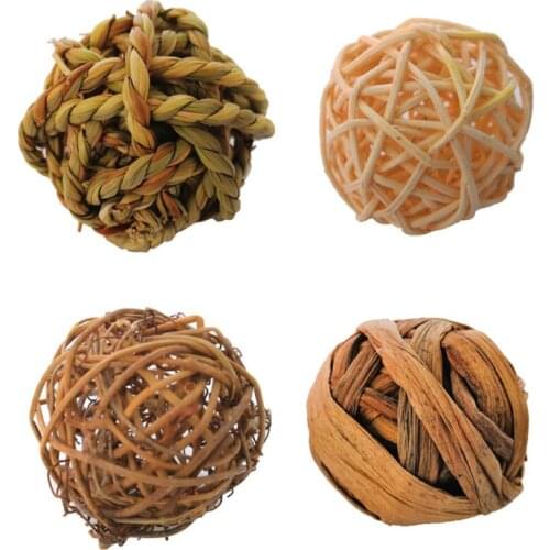4Pcs Natural Small Animal Activity Chew Toys Rabbits Bird Parrot Play Rattan Balls 85DA